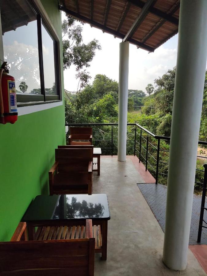 Le Tamarin Guest House Auroville Extérieur photo